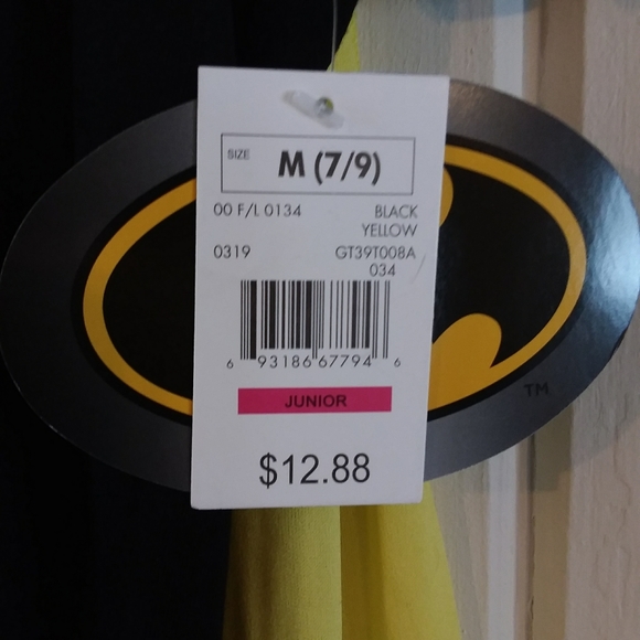 Juniors Batman Shirt - Picture 4 of 6